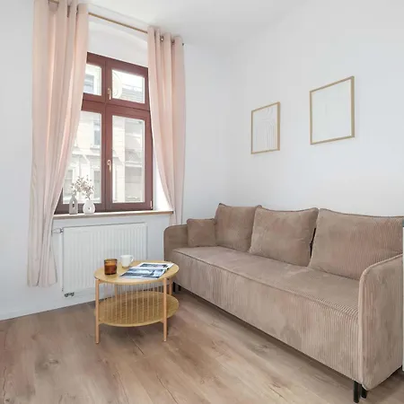 Przytulny Apartmanet Blisko Rynku By Renters *