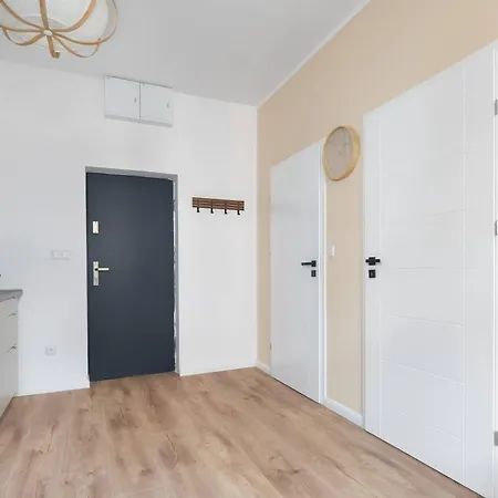 Przytulny Apartmanet Blisko Rynku By Renters Apartman