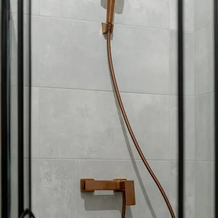شقة Przytulny Apartmanet Blisko Rynku By Renters بوزنان
