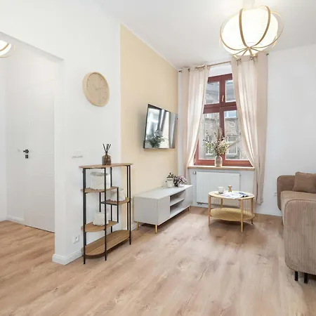 Przytulny Apartmanet Blisko Rynku By Renters Apartman *